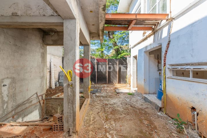 Casa à venda com 4 quartos, 346m² - Foto 58