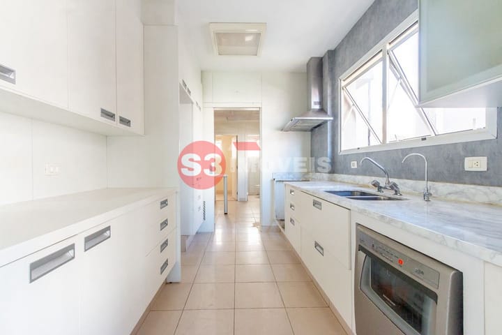 Apartamento à venda com 4 quartos, 211m² - Foto 32