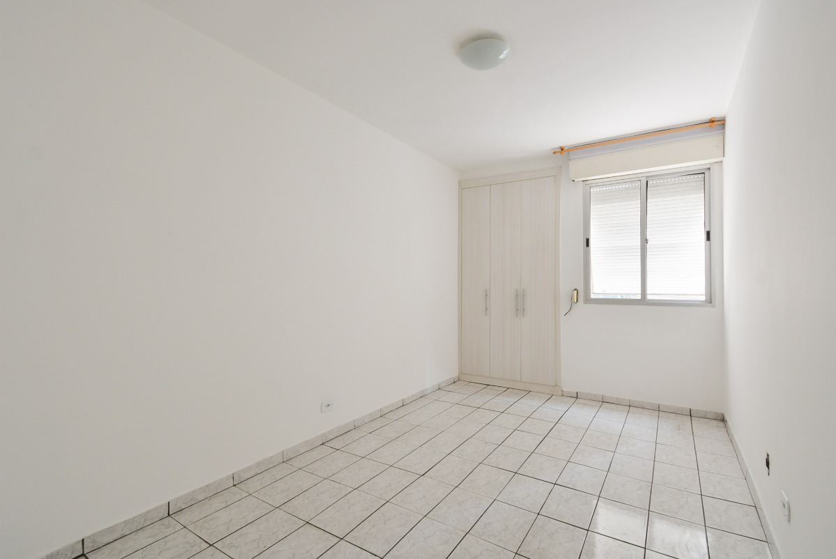 Apartamento à venda com 2 quartos, 75m² - Foto 11