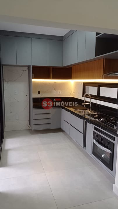 Casa de Condomínio à venda e aluguel com 3 quartos, 135m² - Foto 9