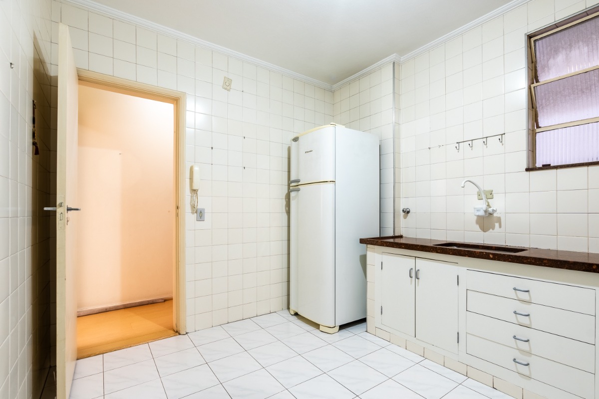 Apartamento à venda com 2 quartos, 97m² - Foto 32