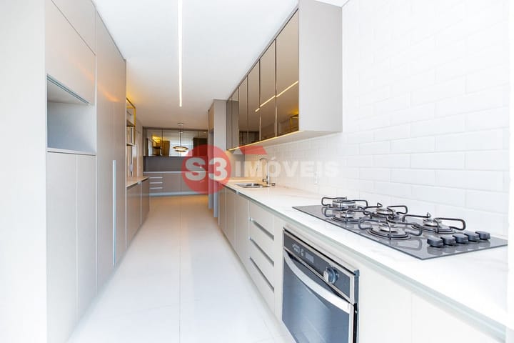 Apartamento à venda com 3 quartos, 244m² - Foto 46