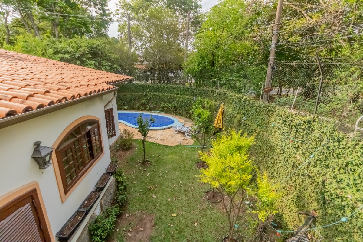 Casa à venda com 4 quartos, 400m² - Foto 2