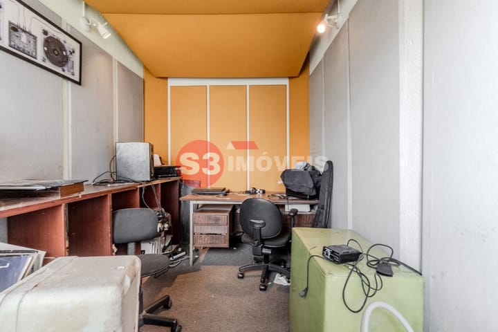 Casa à venda com 5 quartos, 200m² - Foto 26