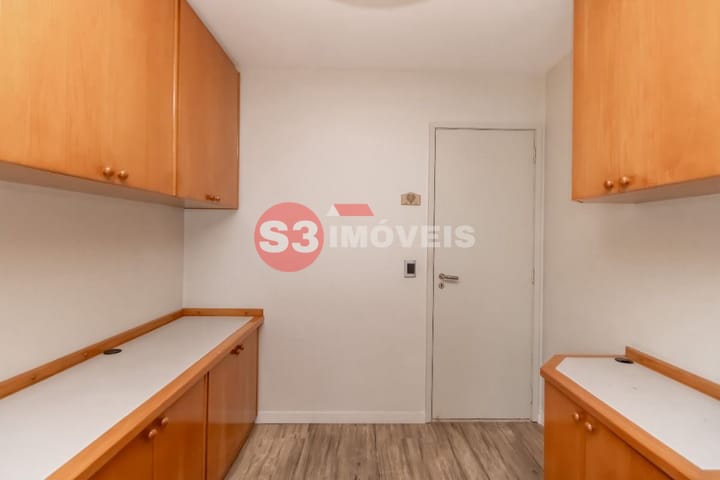 Apartamento à venda com 3 quartos, 136m² - Foto 19