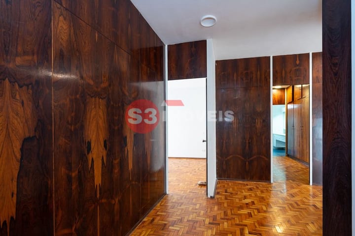 Apartamento à venda com 3 quartos, 200m² - Foto 14