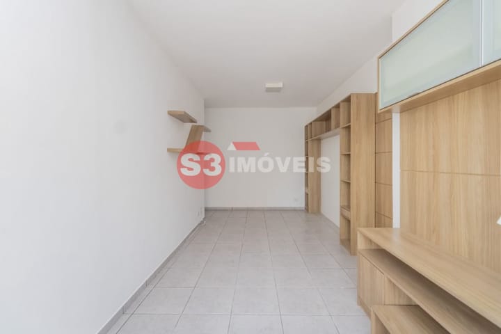 Apartamento à venda com 2 quartos, 70m² - Foto 2