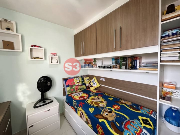 Apartamento à venda com 2 quartos, 64m² - Foto 2