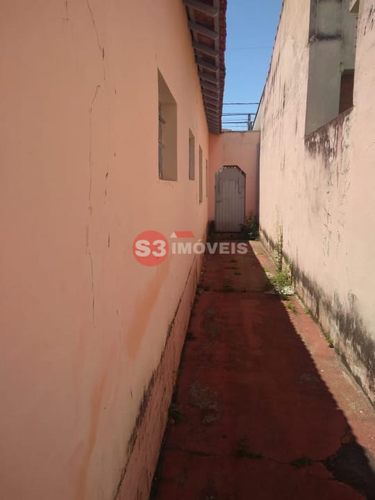 Casa à venda com 3 quartos, 220m² - Foto 15