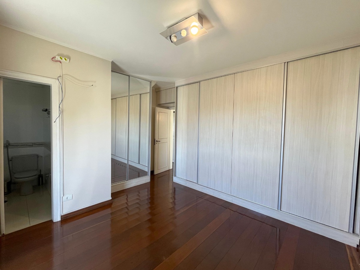 Apartamento à venda com 4 quartos, 176m² - Foto 6