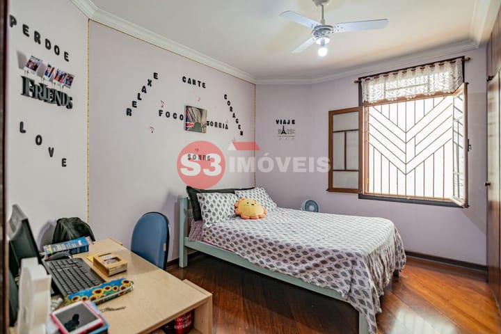 Casa à venda com 3 quartos, 250m² - Foto 25