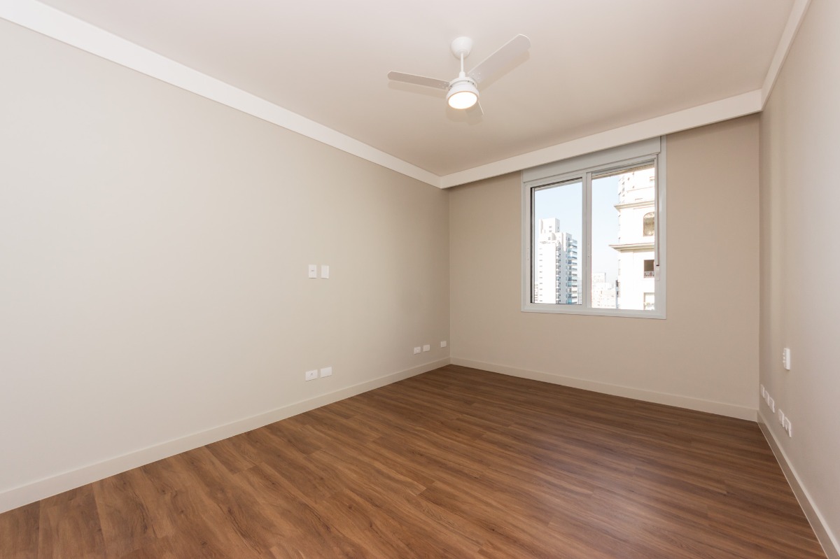 Apartamento à venda com 4 quartos, 212m² - Foto 12