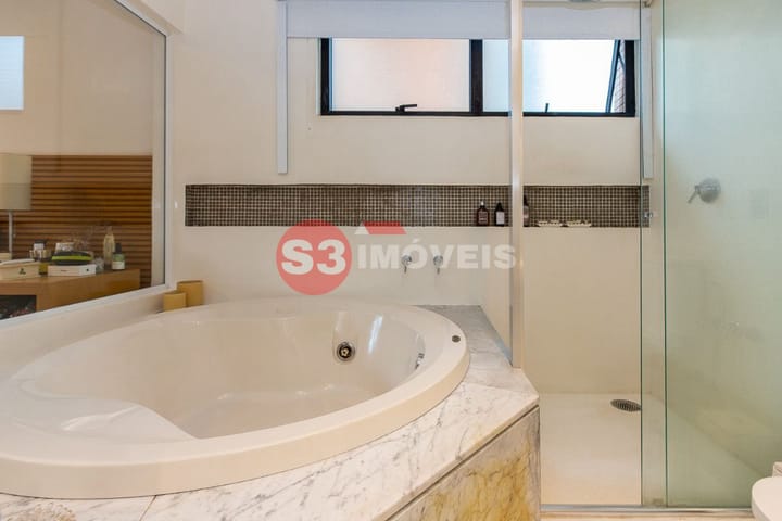 Apartamento à venda com 3 quartos, 205m² - Foto 35