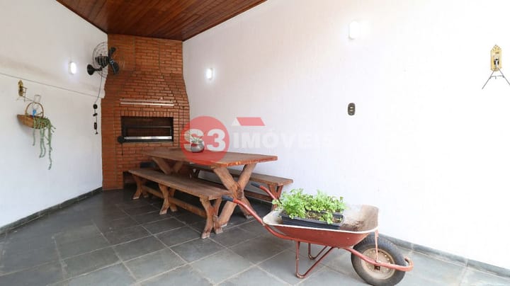 Casa à venda com 4 quartos, 179m² - Foto 39