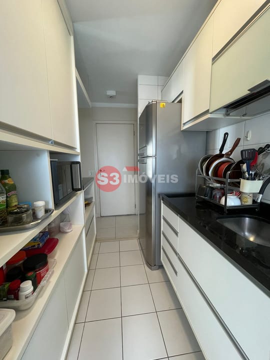 Apartamento à venda com 2 quartos, 65m² - Foto 14