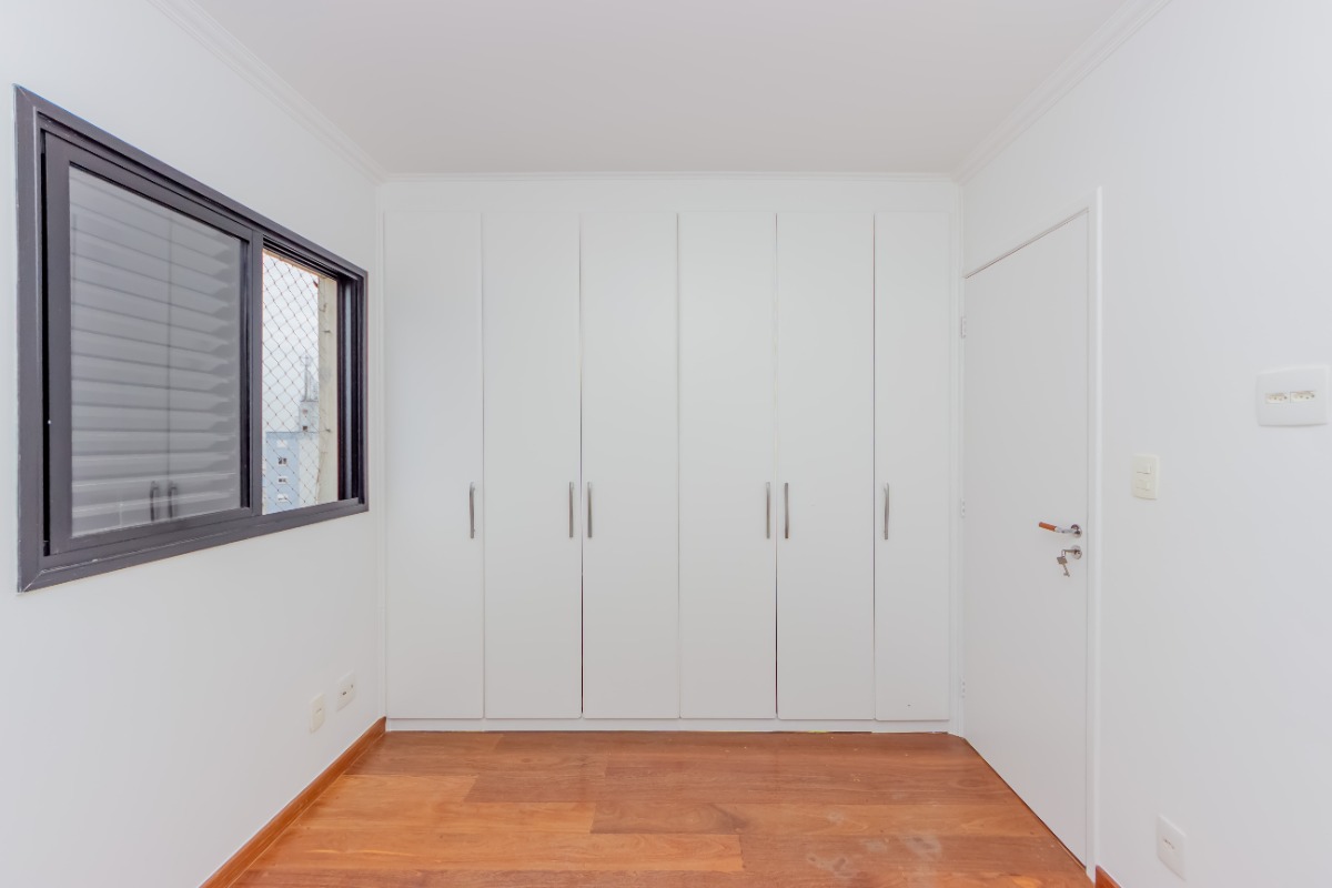 Apartamento à venda com 2 quartos, 68m² - Foto 11