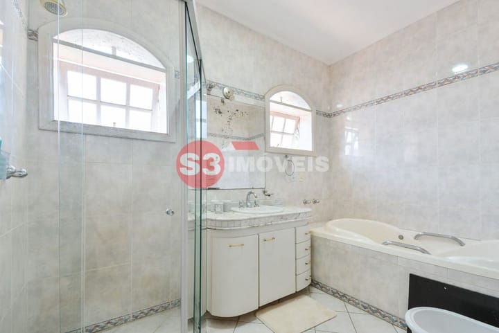 Casa à venda com 4 quartos, 450m² - Foto 41