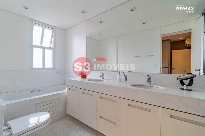 Apartamento à venda com 3 quartos, 178m² - Foto 32