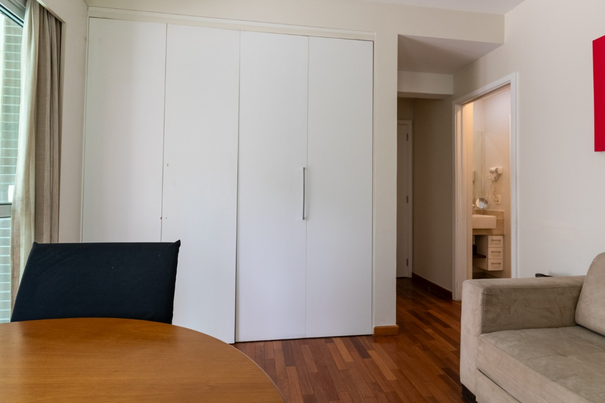 Apartamento à venda com 1 quarto, 132m² - Foto 11