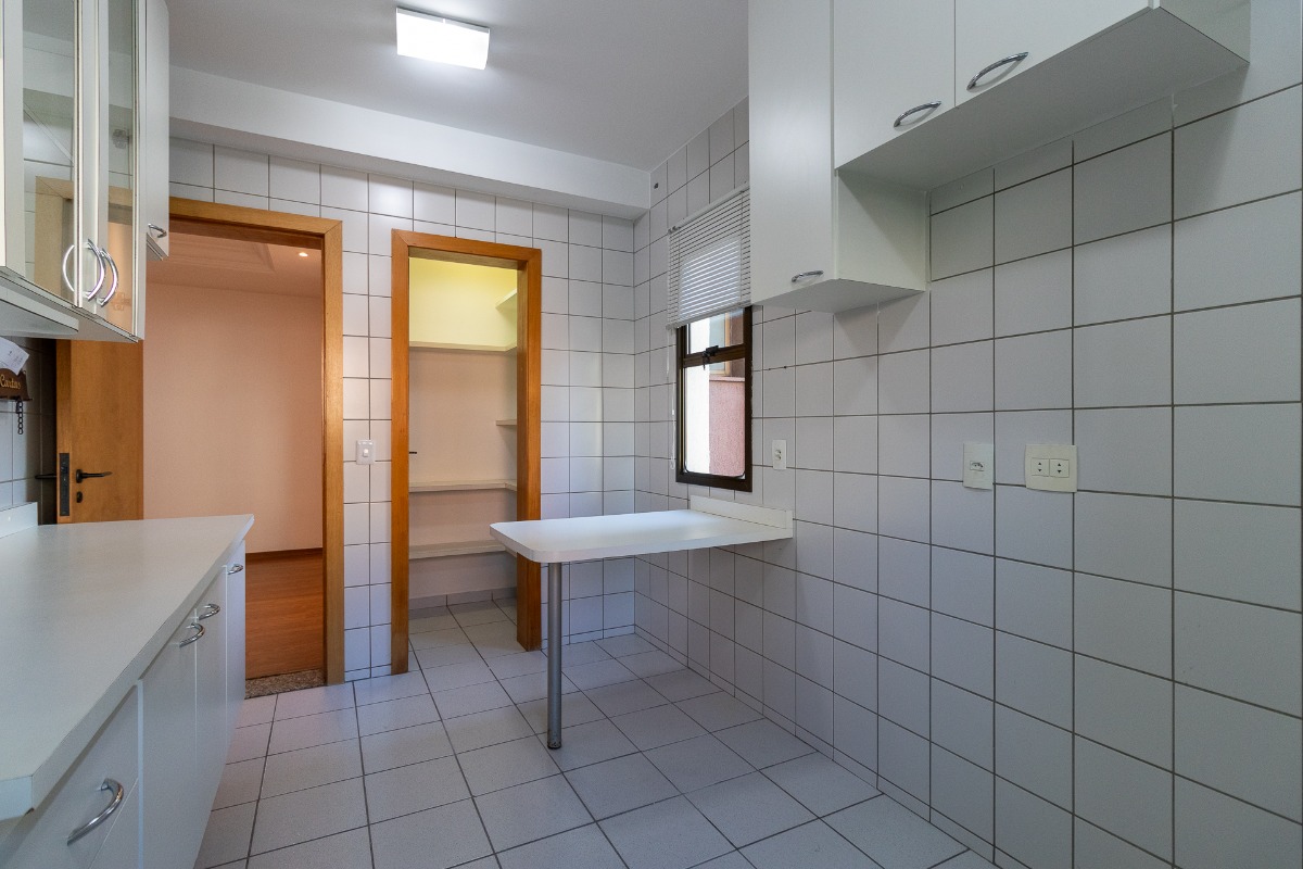 Apartamento à venda com 3 quartos, 110m² - Foto 17