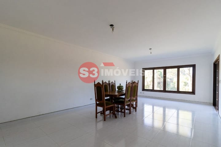 Casa à venda com 6 quartos, 450m² - Foto 32