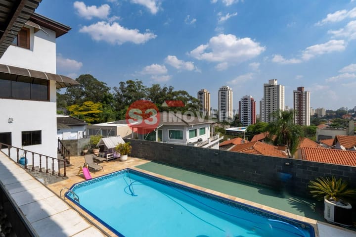 Casa à venda com 5 quartos, 270m² - Foto 9