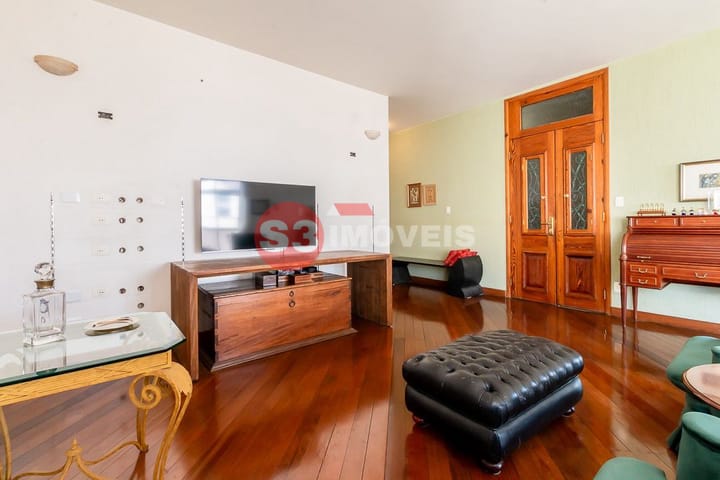 Apartamento à venda com 3 quartos, 243m² - Foto 47