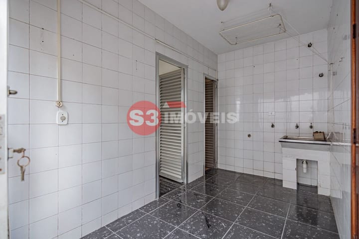 Casa à venda com 4 quartos, 200m² - Foto 31