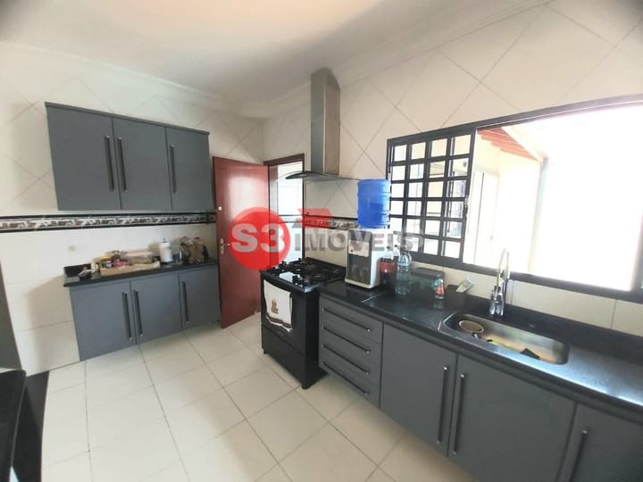 Casa à venda com 3 quartos, 177m² - Foto 21