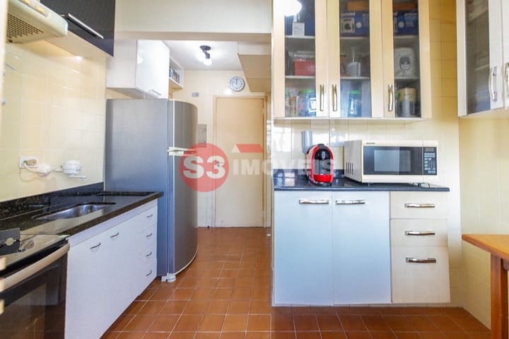 Apartamento à venda com 2 quartos, 64m² - Foto 12