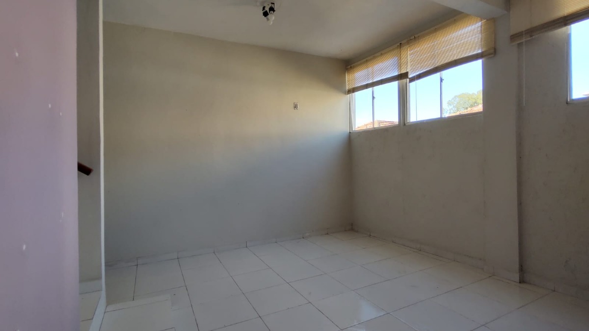 Casa à venda com 3 quartos, 115m² - Foto 17