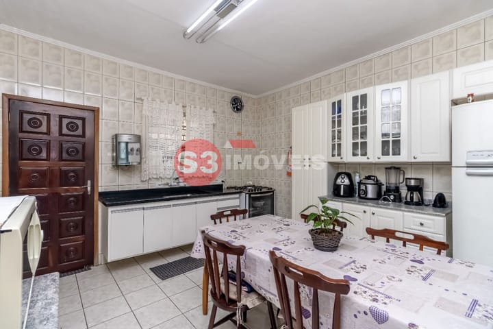 Casa à venda com 3 quartos, 180m² - Foto 7