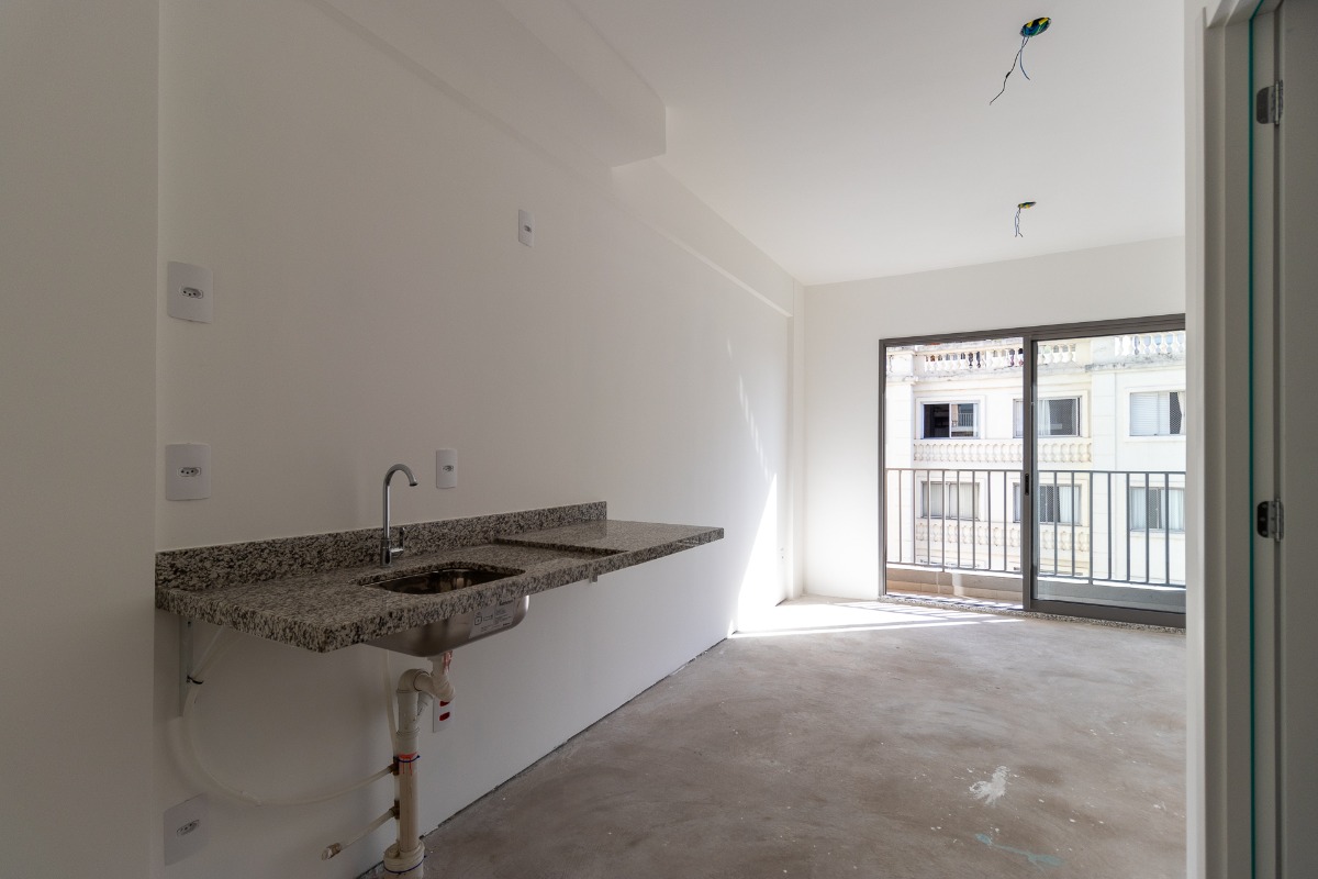 Apartamento à venda com 1 quarto, 24m² - Foto 2