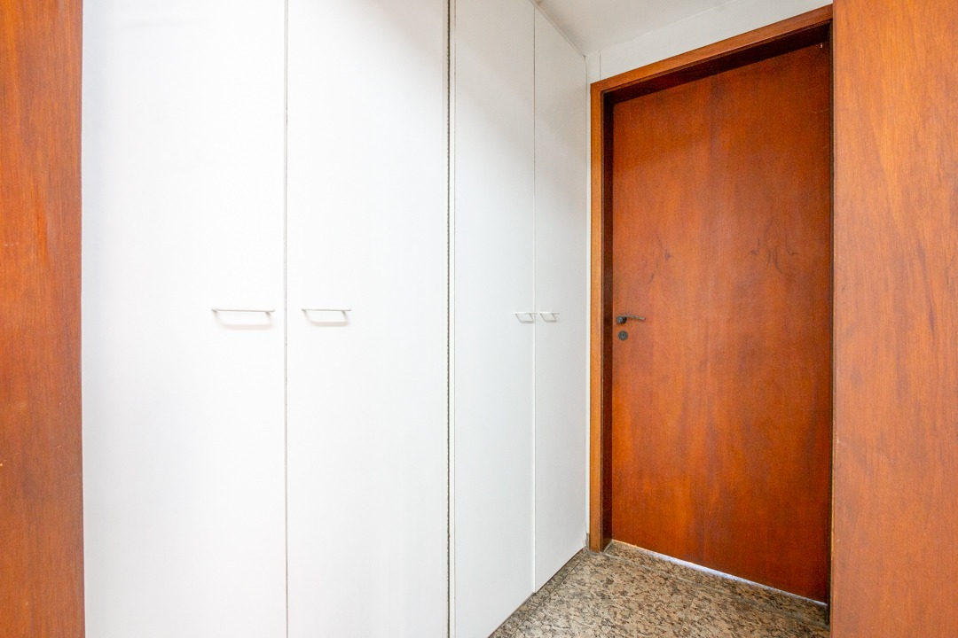 Apartamento à venda com 4 quartos, 270m² - Foto 44