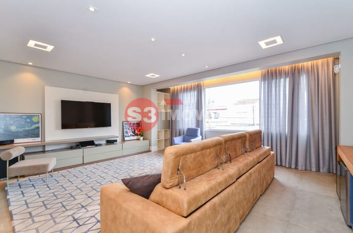 Casa à venda com 3 quartos, 259m² - Foto 1