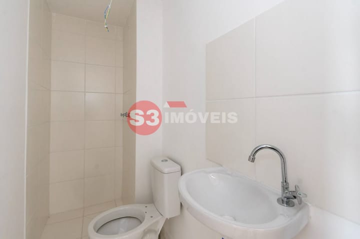 Apartamento à venda com 2 quartos, 30m² - Foto 15