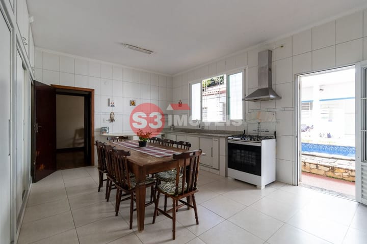 Casa à venda com 3 quartos, 280m² - Foto 9