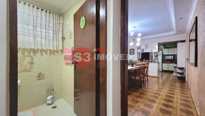 Casa à venda com 3 quartos, 301m² - Foto 5