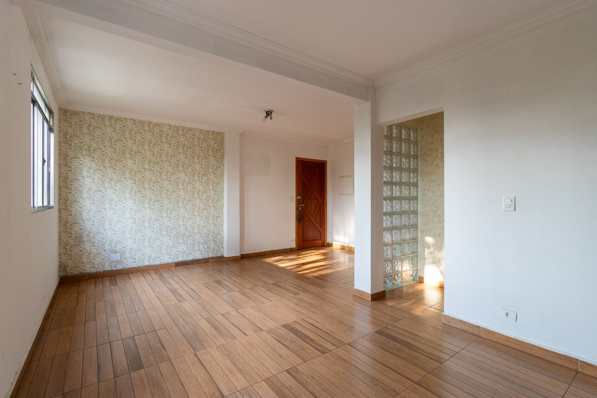 Apartamento à venda com 2 quartos, 65m² - Foto 3