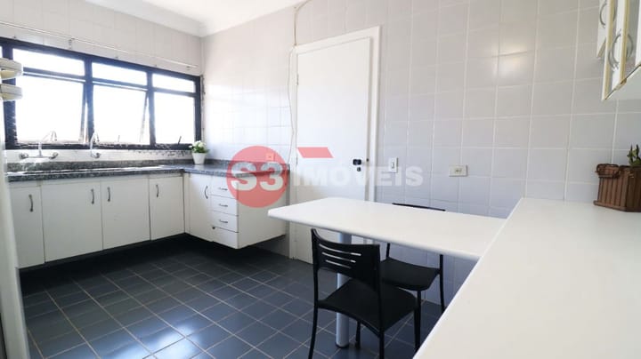 Apartamento à venda com 4 quartos, 190m² - Foto 30