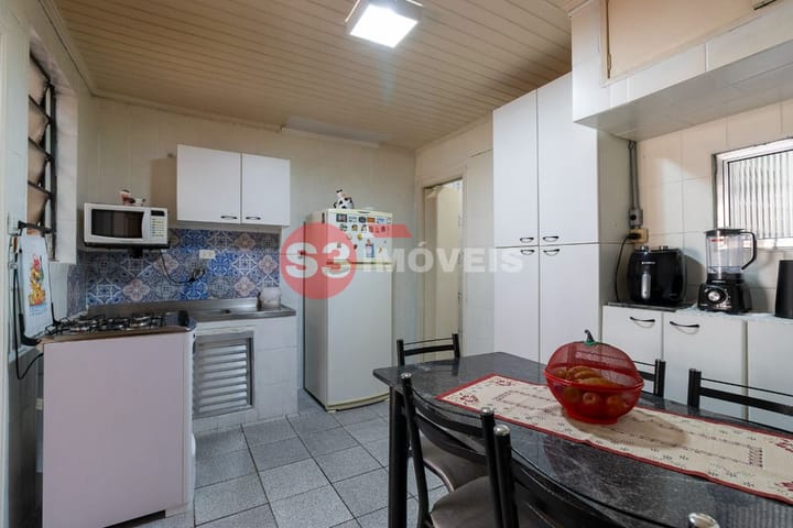 Casa à venda com 2 quartos, 140m² - Foto 18