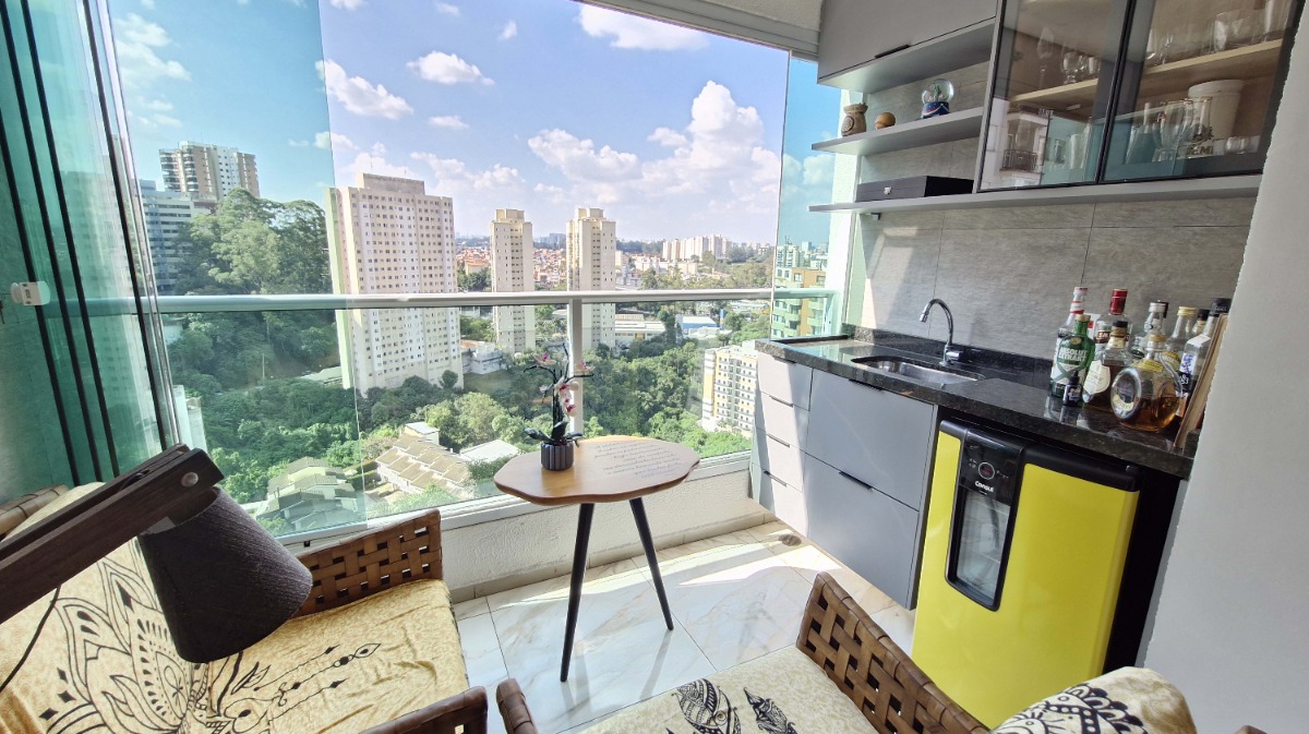 Apartamento à venda com 2 quartos, 64m² - Foto 7