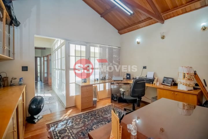 Casa à venda com 3 quartos, 256m² - Foto 7