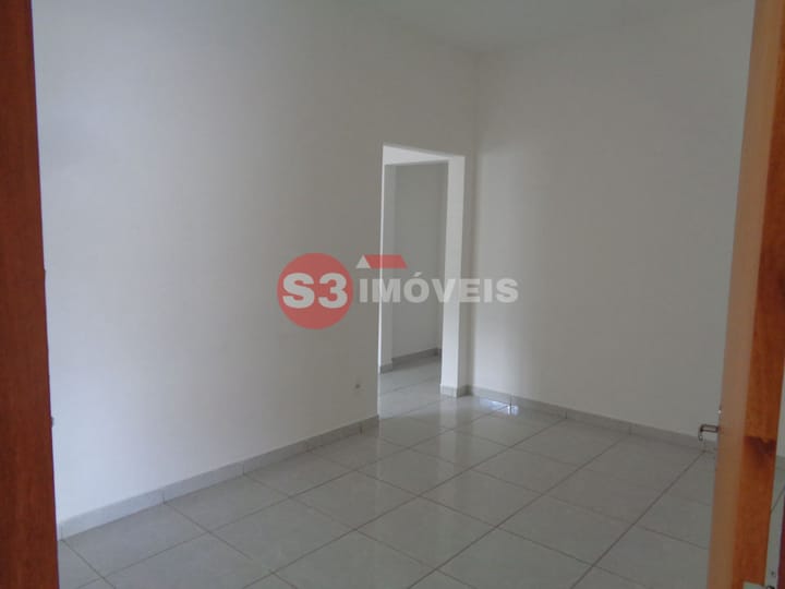 Casa à venda com 6 quartos, 250m² - Foto 9