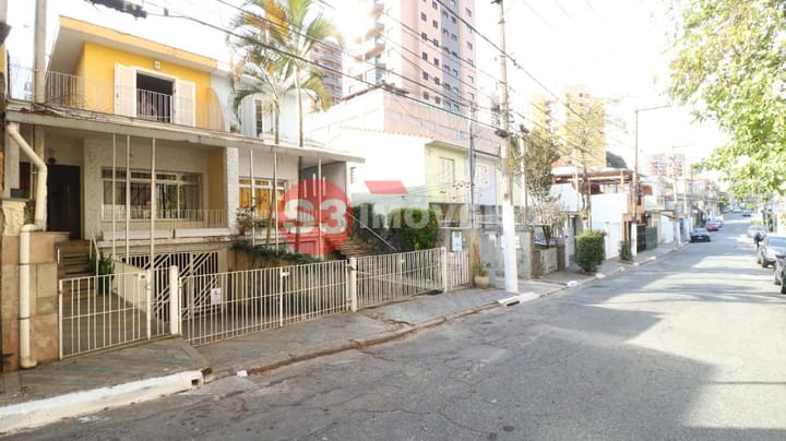 Casa à venda com 4 quartos, 199m² - Foto 2