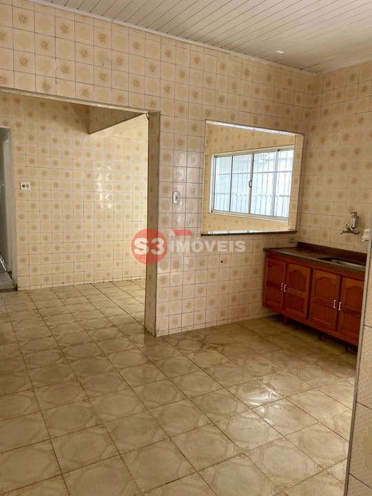 Casa à venda com 4 quartos, 210m² - Foto 7