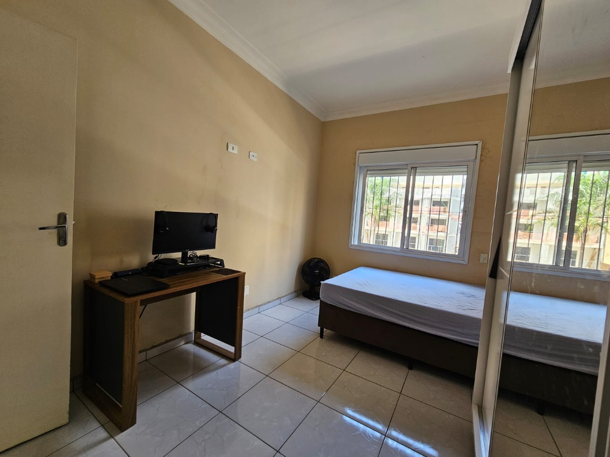 Apartamento à venda com 2 quartos, 62m² - Foto 13