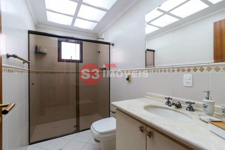 Apartamento à venda com 4 quartos, 142m² - Foto 17