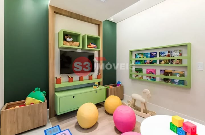 Apartamento à venda com 2 quartos, 70m² - Foto 11