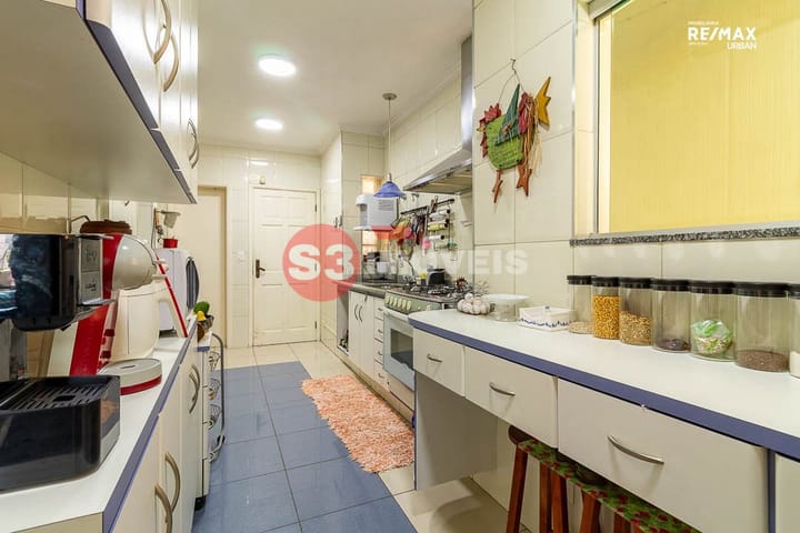 Casa à venda com 4 quartos, 348m² - Foto 35